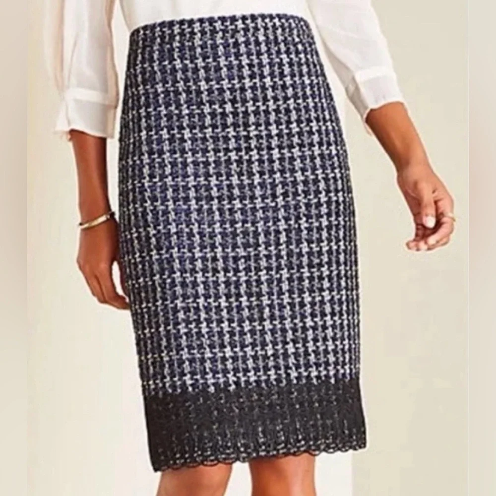 Ann Taylor‎ Tweed Lace Hem Pencil Skirt
